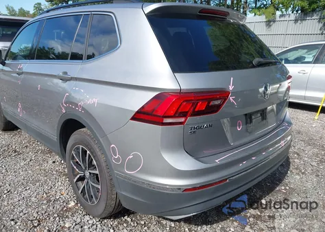 2021 Volkswagen Tiguan 2.0T Se/2.0T Se R-Line Black/2.0T Sel из США, поврежденный, VIN 3VV2B7AX4MM057331